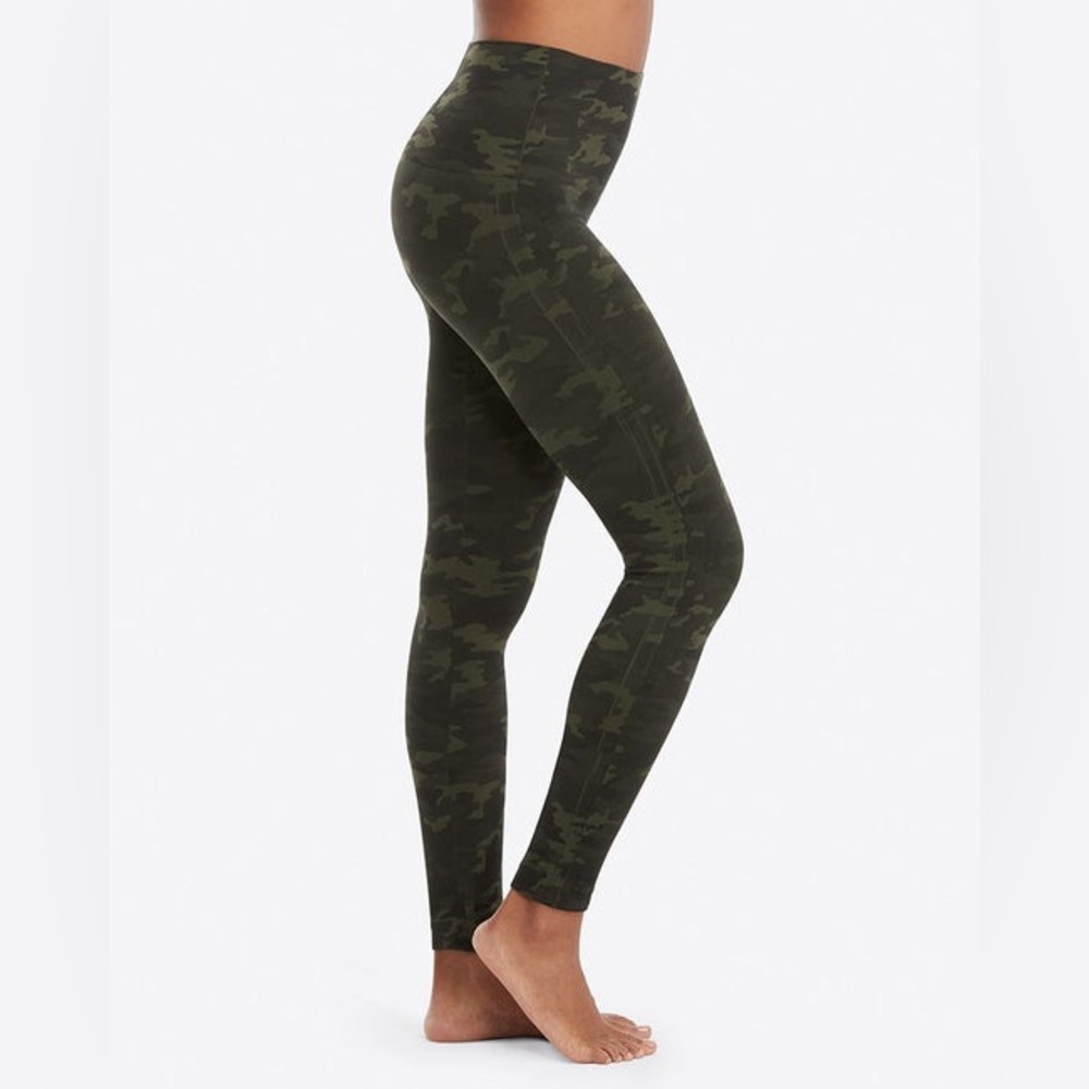 Spanx Look At Me Now Leggings, Green Camo